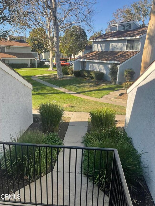 5210 Longfellow Way, Oxnard, CA 93033 - photo 3