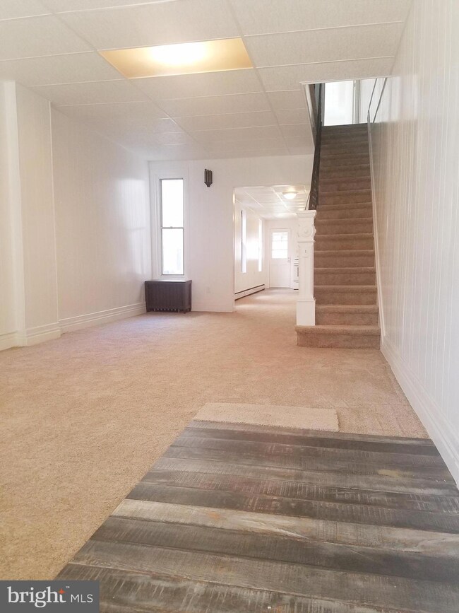 933 Pike St, Reading, PA 19604 - photo 3