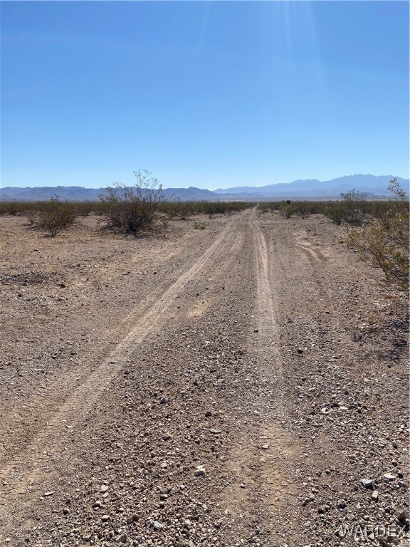 Looking East on Moenkopi toward Cerbat Mtns near N