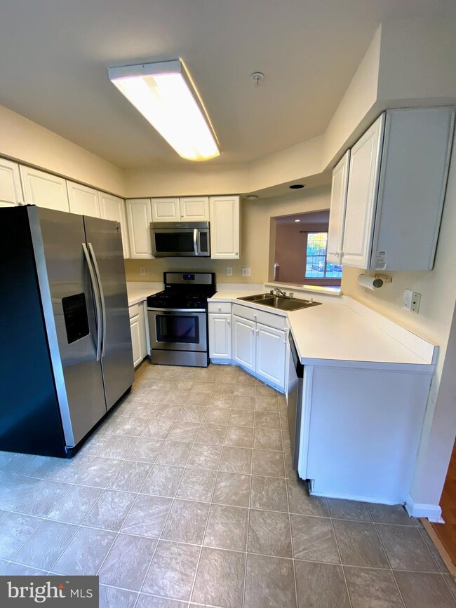 10836 Sherwood Hill Rd, Owings Mills, MD 21117 - photo 6