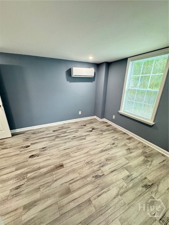 110 1/2 W 51st St unit A, Savannah, GA 31405 - photo 5