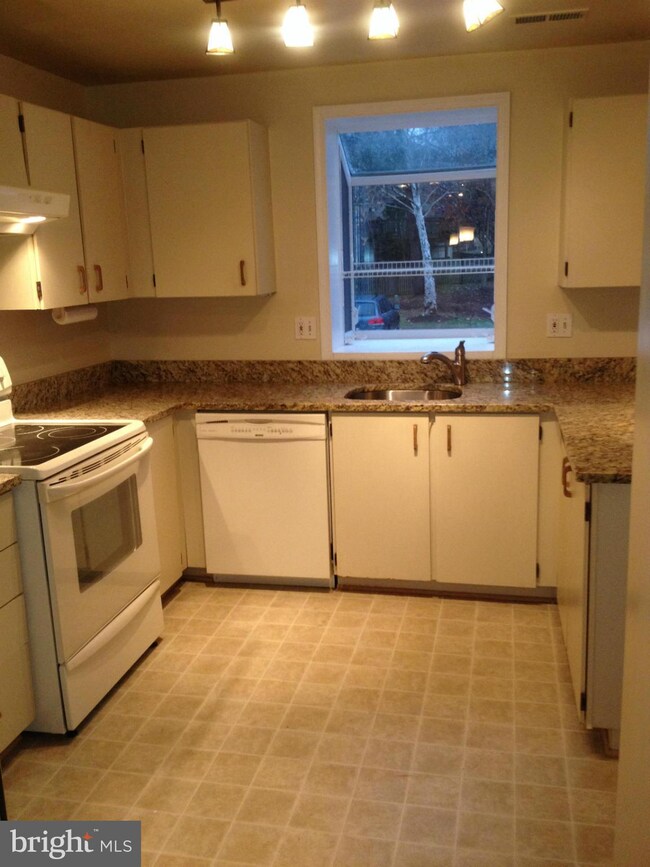 9737 Softwater Way, Columbia, MD 21046 - photo 5