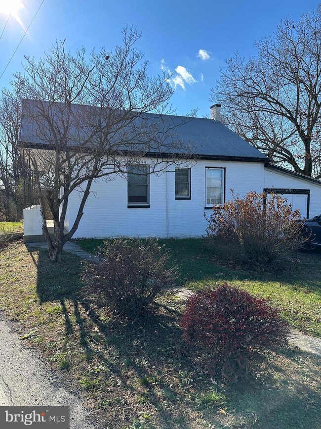 2142 Williamson Rd, Greencastle, PA 17225 - photo 7