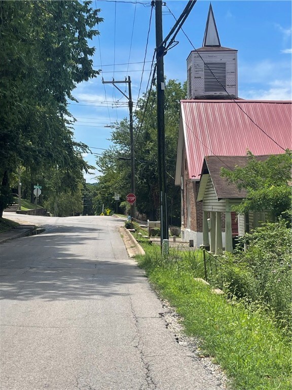 looking South on Willow