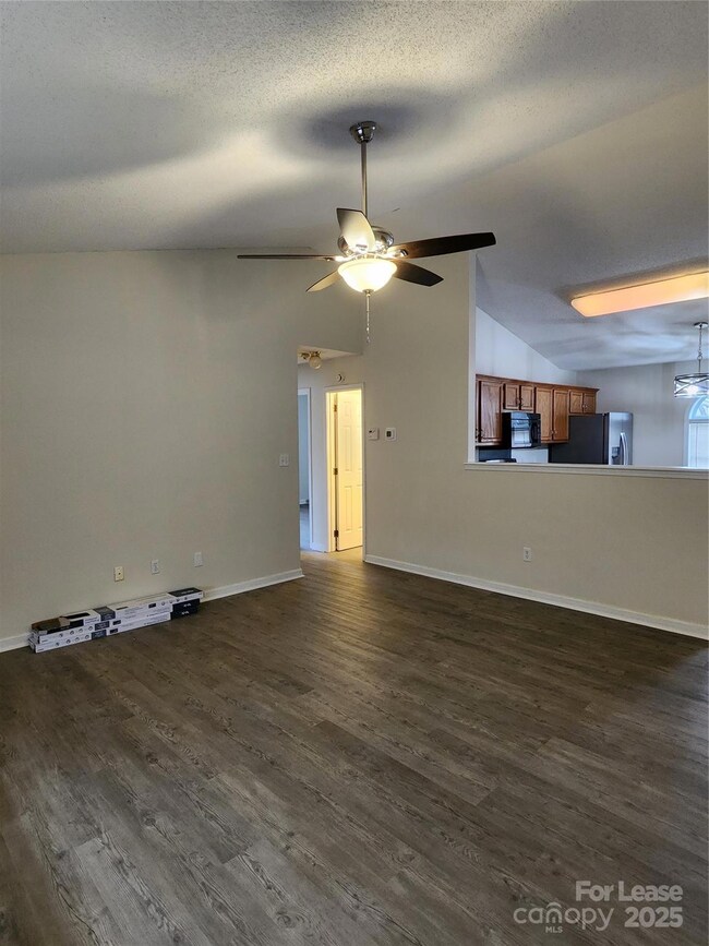 5127 Daffodil Ln, Concord, NC 28025 - photo 4