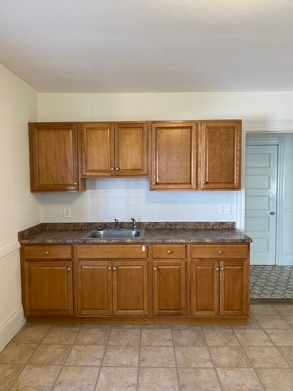 317 Lafayette St unit 2L, Salem, MA 01970 - photo 6