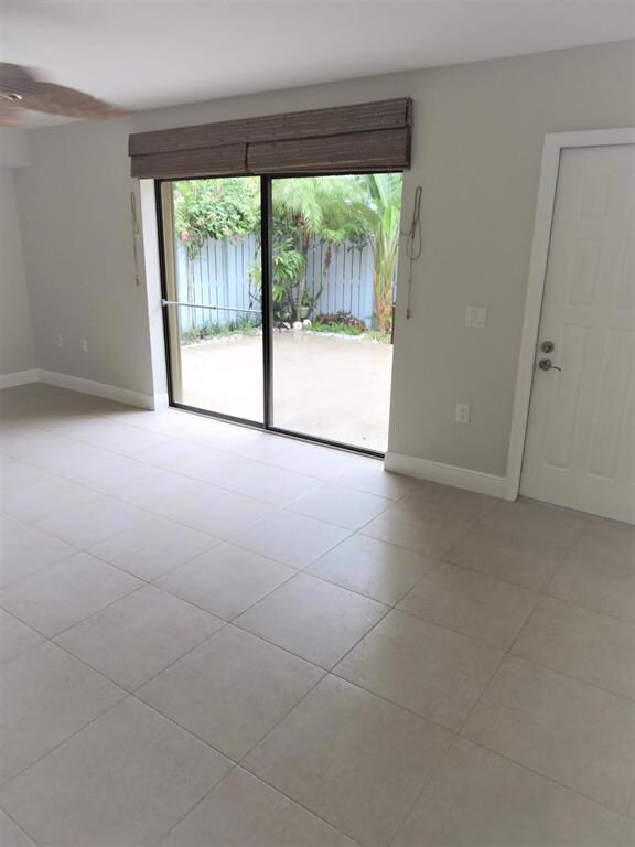 3208 32nd Ct, Jupiter, FL 33477 - photo 3