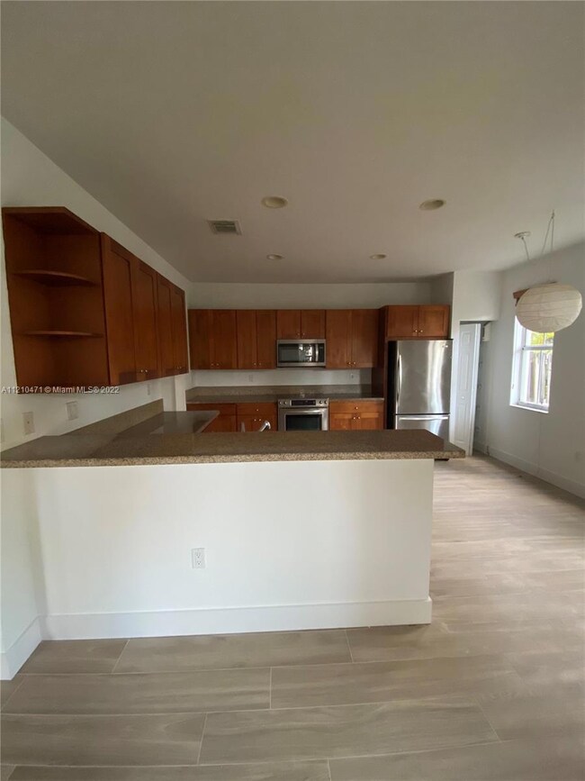 10701 NW 75th Terrace, Doral, FL 33178 - photo 7