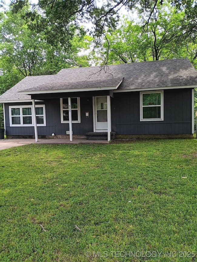 319 N Coo Y Yah St, Pryor, OK 74361 - photo 2