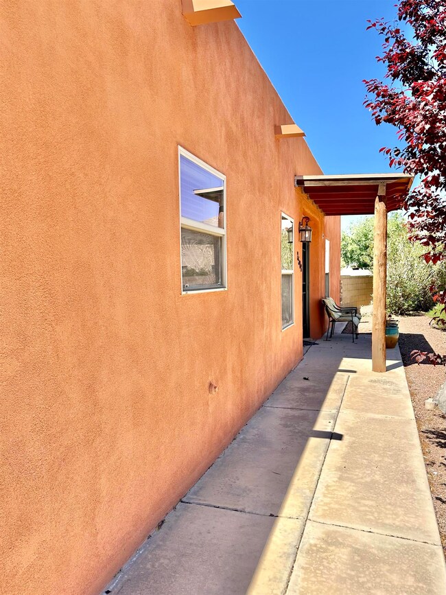 2508 Las Alturas Ct, Alamogordo, NM 88310 - photo 7