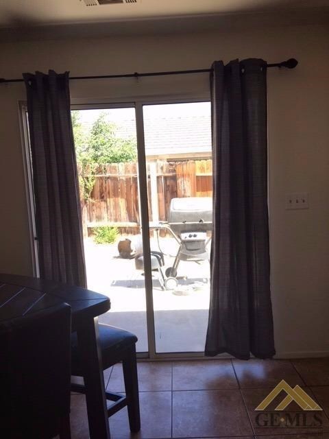 3425 Granite Ct, Rosamond, CA 93560 - photo 5