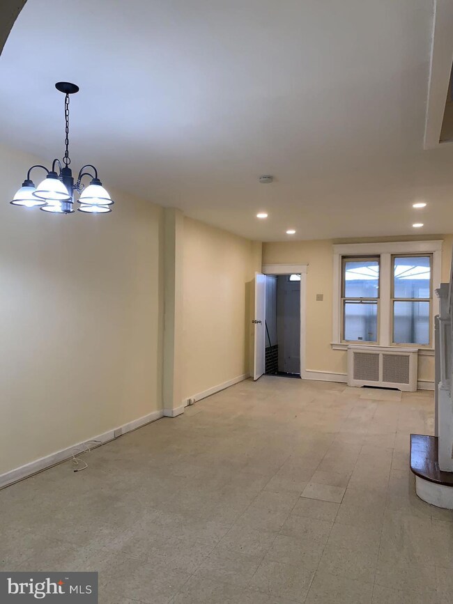 1106 Carl Miller Blvd, Camden, NJ 08104 - photo 7