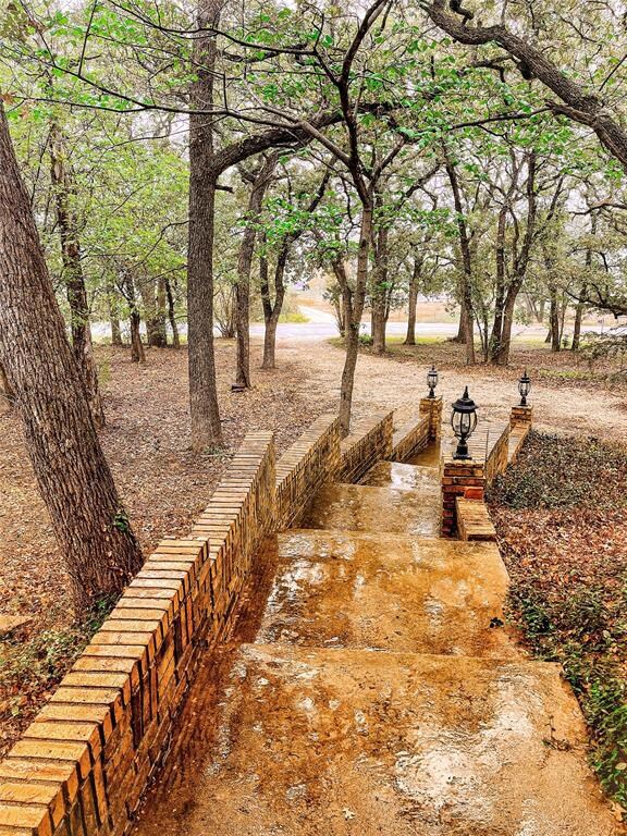 3517 Northcrest Dr, Cleburne, TX 76031 - photo 4