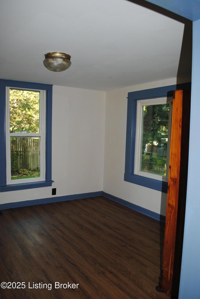 Floor 1 Bedroom-1