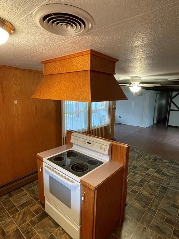 300 E Washington St unit 4R, North Attleboro, MA 02760 - photo 3