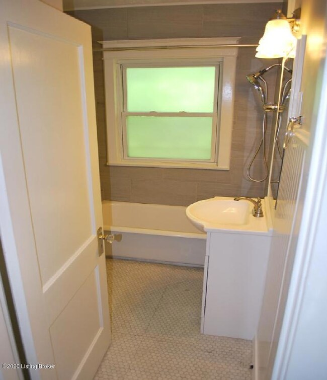 1333 Castlewood Ave unit 4, Louisville, KY 40204 - photo 7