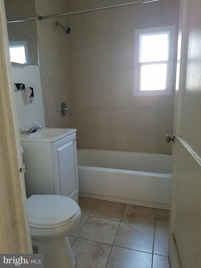 1407 Quinwood St, Hyattsville, MD 20783 - photo 7