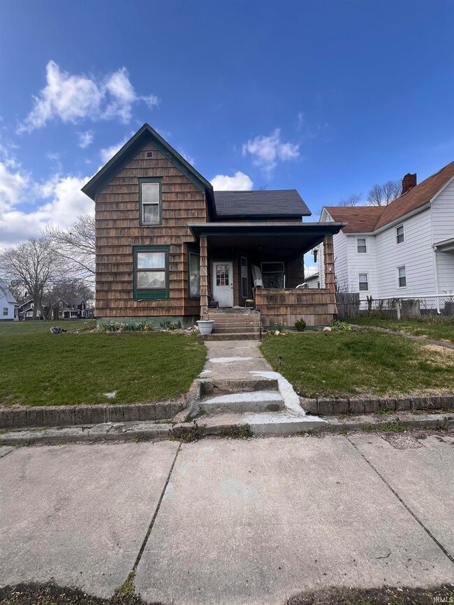 910 W Marion St, Elkhart, IN 46516 - photo 2