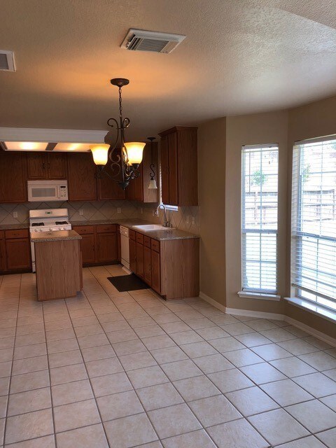 419 Spindle Ridge Dr, Spring, TX 77386 - photo 7