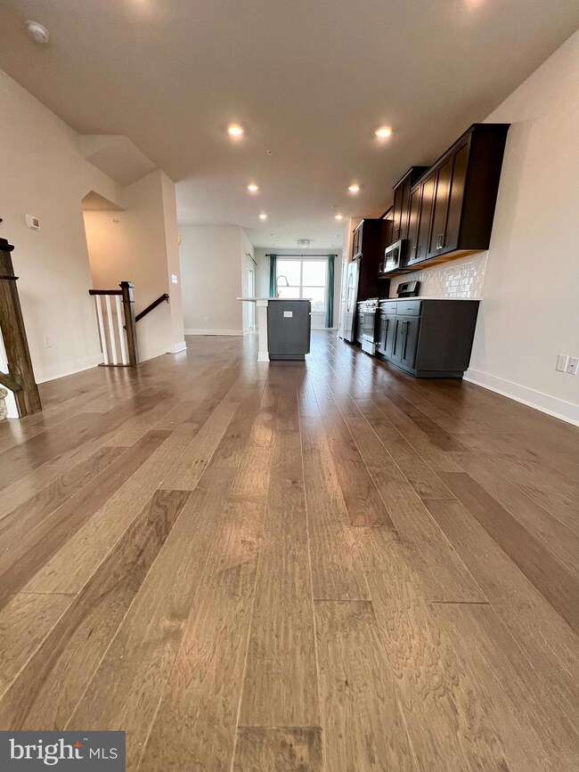 801 Pecan Rd, Spring City, PA 19475 - photo 5