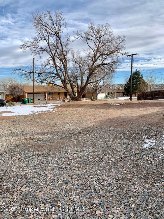 5901 Arroyo Dr, Farmington, NM 87402 - photo 4