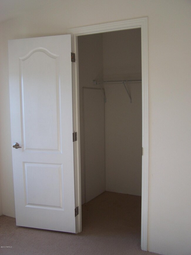 Master Bedrm-walk-in closet