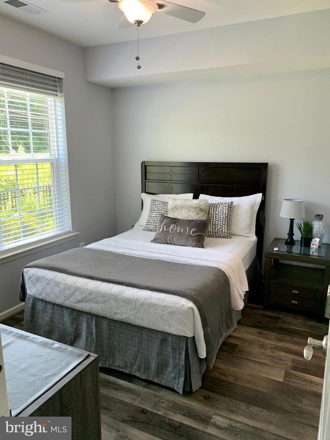 18312 Woodhouse Ln, Germantown, MD 20874 - photo 2