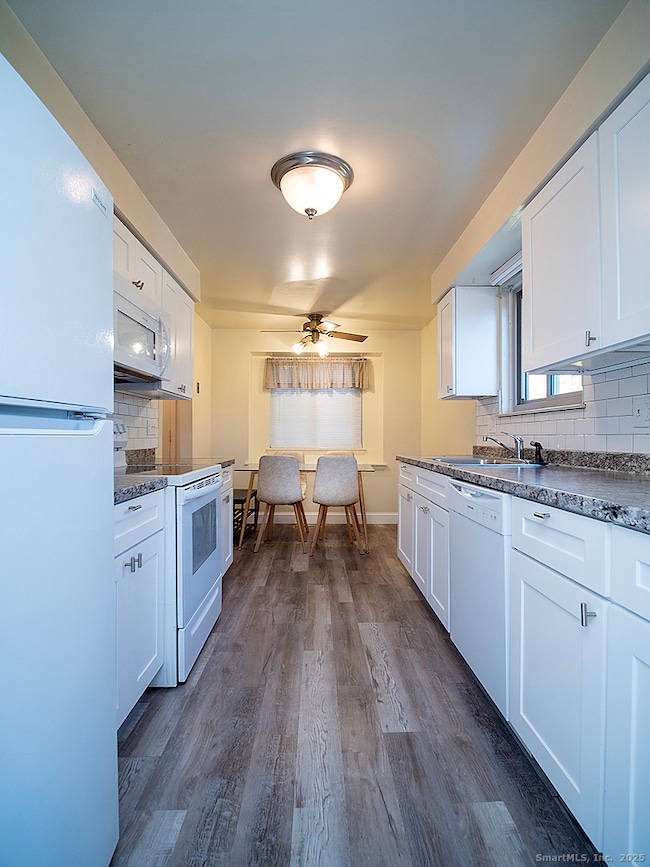 79 River Bend Rd unit B, Stratford, CT 06614 - photo 6