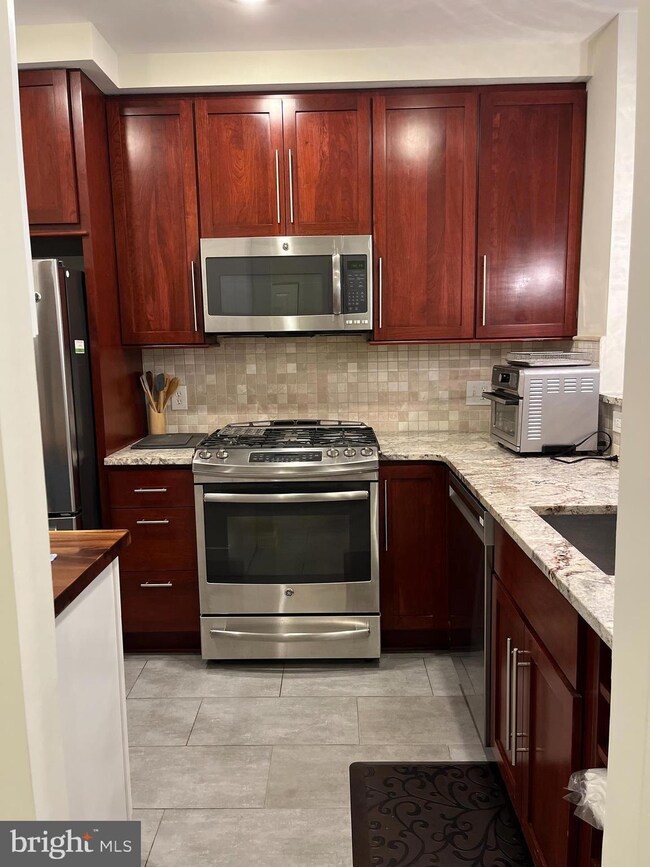 12919 Alton Square unit 206, Herndon, VA 20170 - photo 2