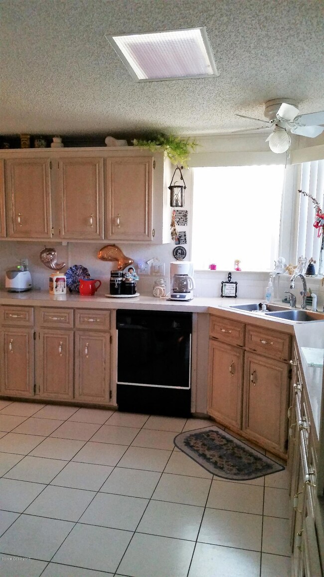 Kitchen view from breakfast nook 2