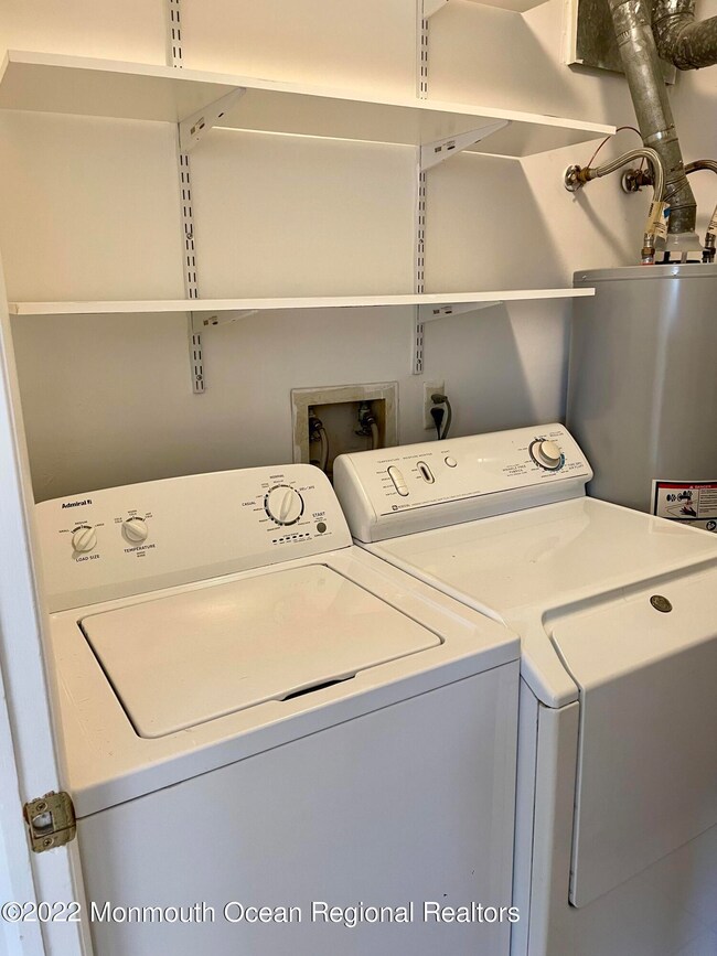 552 Constable Place, Toms River, NJ 08753 - photo 5