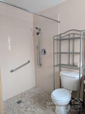 63326 Brody Ln, Bend, OR 97701 - photo 3