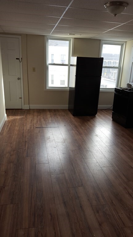 269 W 6th St unit 269, Lowell, MA 01850 - photo 5