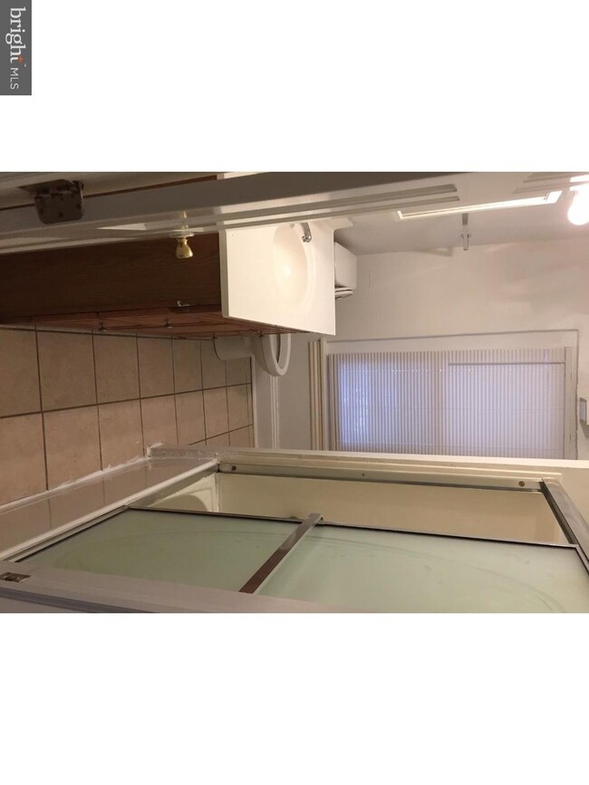 233 E Main St unit 2, Lansdale, PA 19446 - photo 4