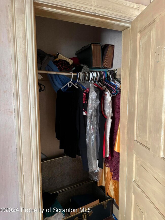 70 Academy St, Wilkes Barre, PA 18702 - photo 6