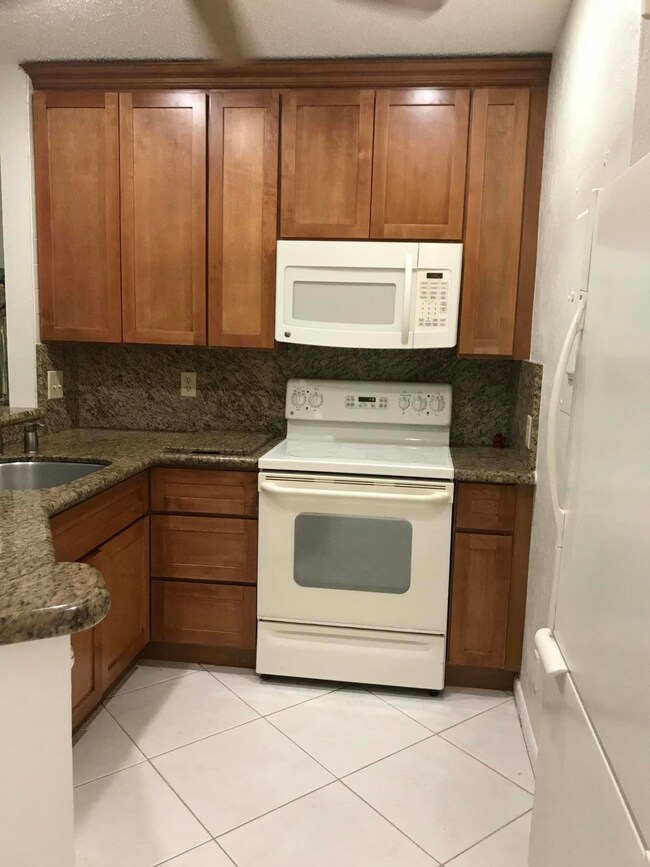 11696 Timbers Way, Boca Raton, FL 33428 - photo 5