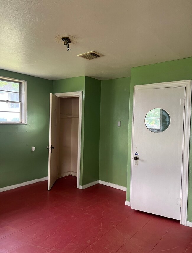 4425 Harvard St, Houston, TX 77018 - photo 6