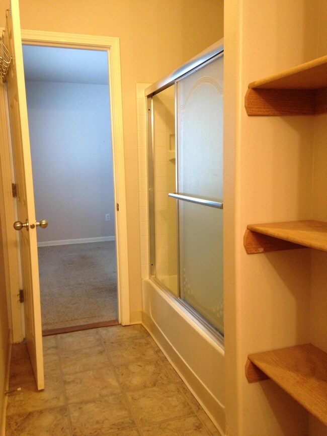 6815 Brittany Rock Way unit 3, Anchorage, AK 99504 - photo 6