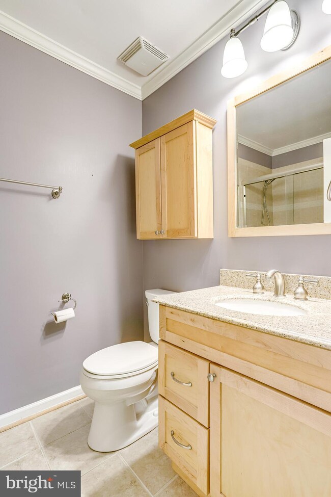 1818 Cranberry Ln, Reston, VA 20191 - photo 4