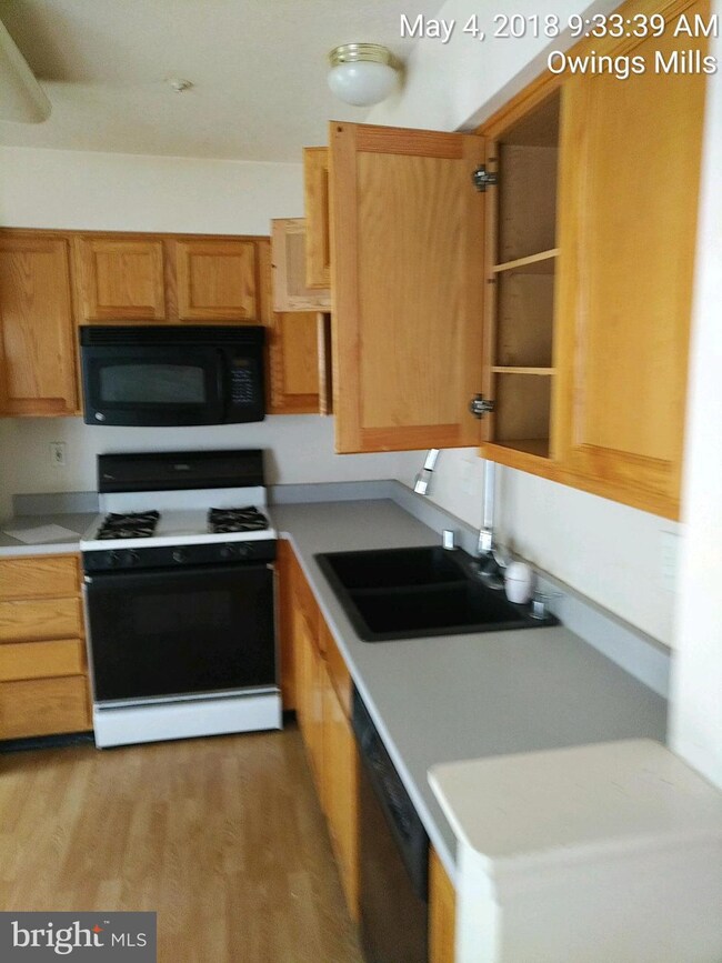 9805 Bale Ct, Owings Mills, MD 21117 - photo 2