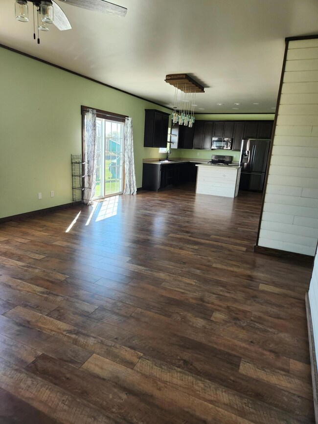 5437 Elkhart Cir, Crown Point, IN 46307 - photo 4