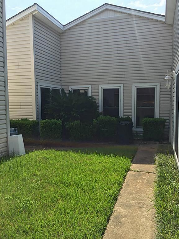 16506 Forest Bend Ave, Friendswood, TX 77546 - photo 3