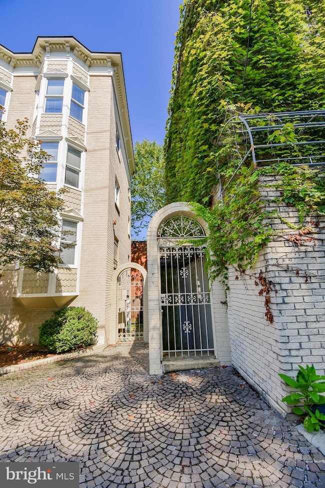 5305 Dana Place NW unit 4, Washington, DC 20016 - photo 6