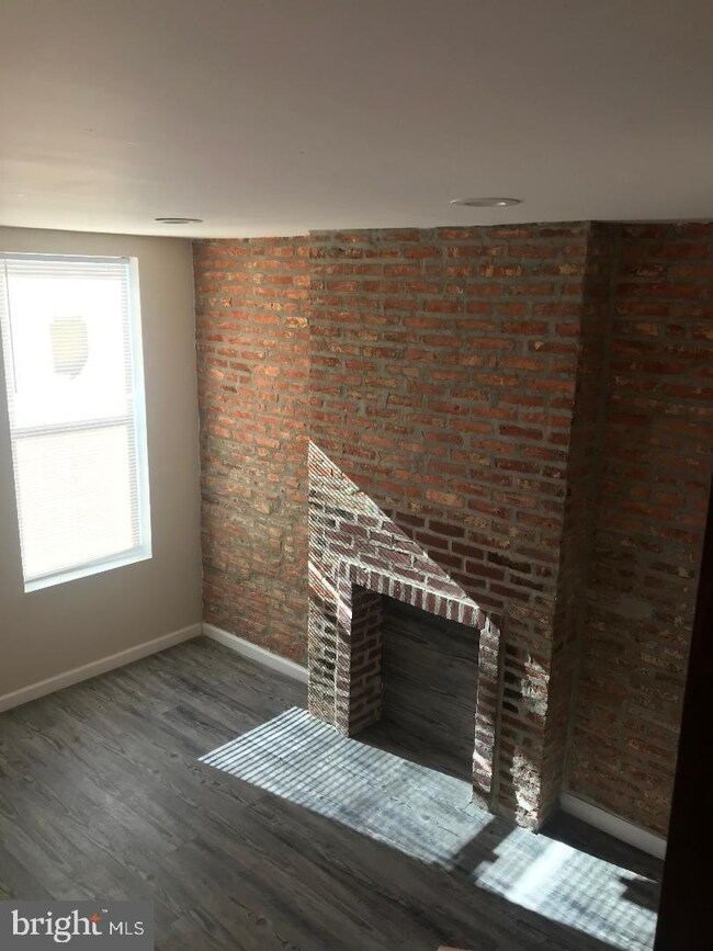 446 Pitman Place, Baltimore, MD 21202 - photo 2