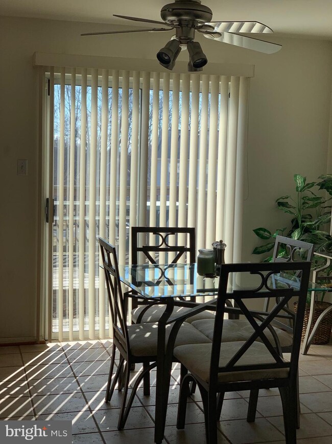 3547 Seapines Cir, Randallstown, MD 21133 - photo 3