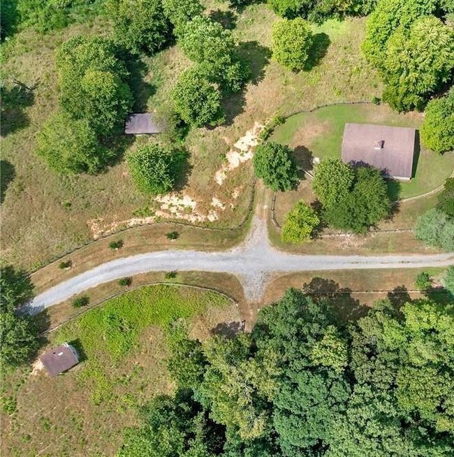 Aerial view of property and surrounding area