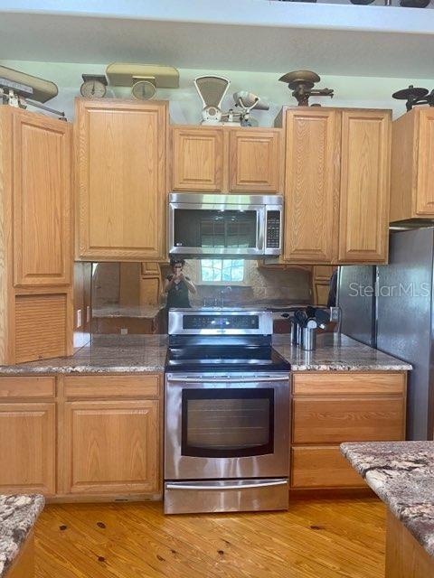 8745 Terra Ct, Zephyrhills, FL 33540 - photo 2