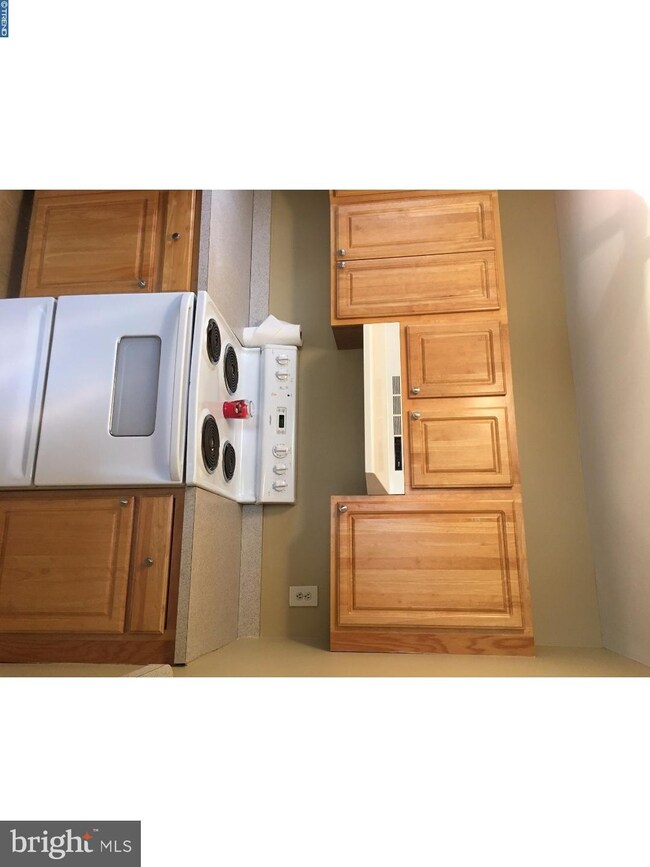 2166 Birch Dr unit 2ND FL, Lafayette Hill, PA 19444 - photo 6