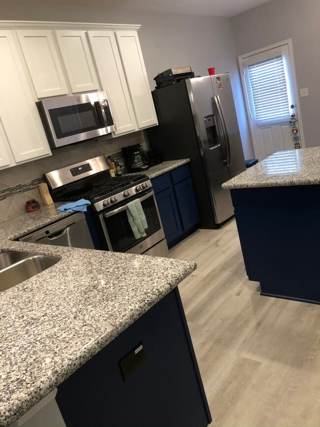 11119 Sun River Falls Dr, Humble, TX 77396 - photo 3