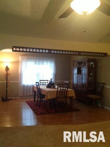 1210 Feldman Dr, Lincoln, IL 62656 - photo 4